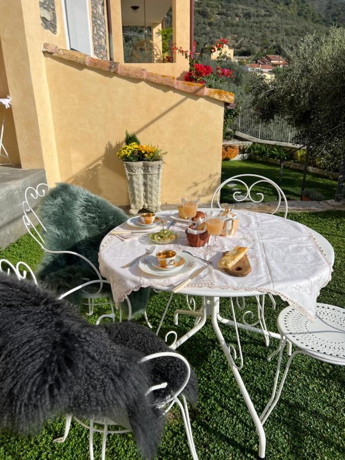 Arnasco Agriturismo Le Merline מראה חיצוני תמונה